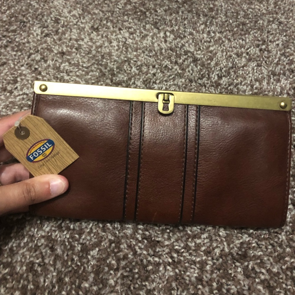 Fossil wallet